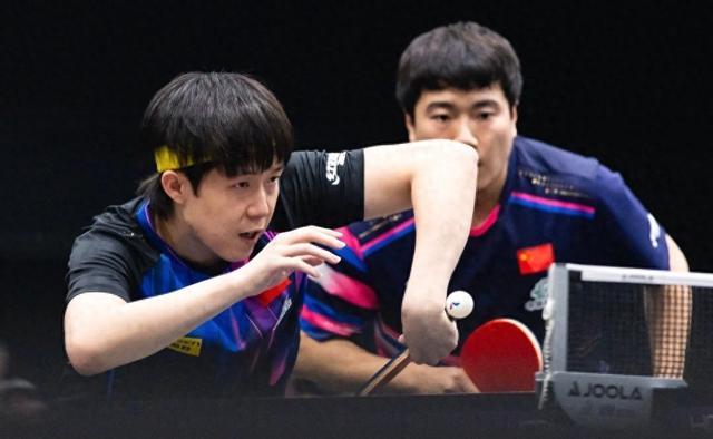 男双输得不冤！前国乒教练一针见血：男队就没有适配王楚钦的人